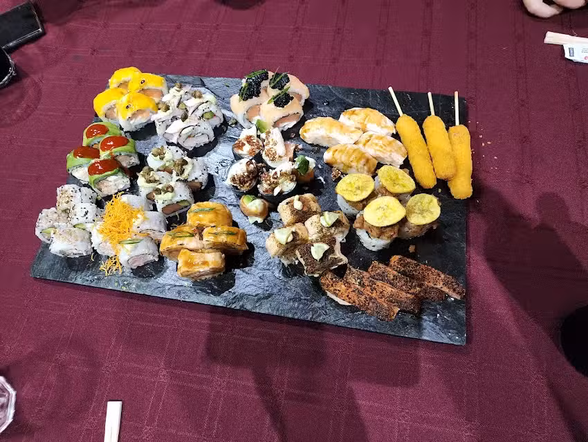 GONG Sushi & Deli