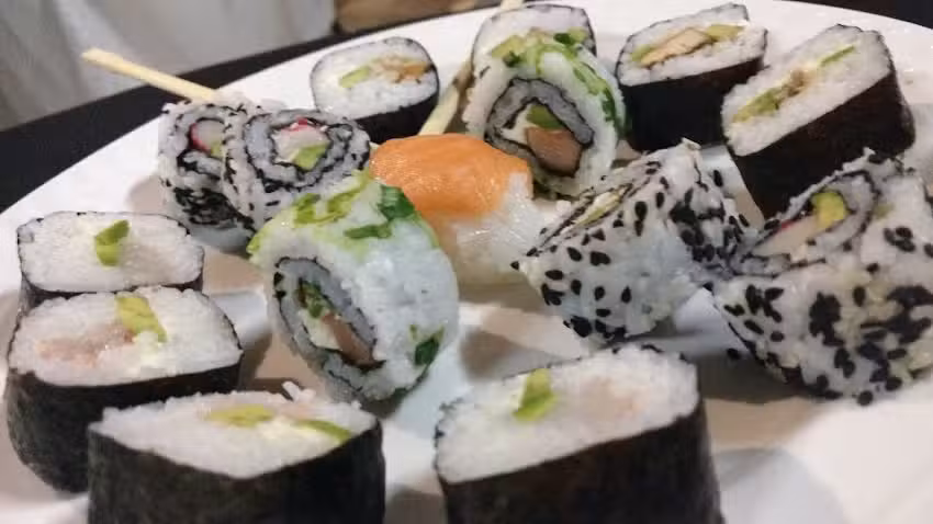 Li Shen Sushi San Luis