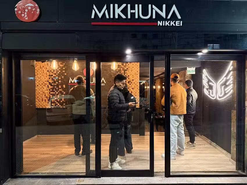 MIKHUNA NIKKEI RECOLETA