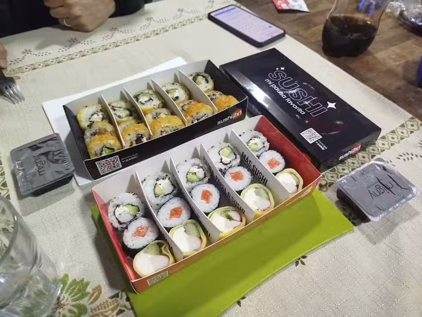 Sushi 2&times;1- Villa Allende