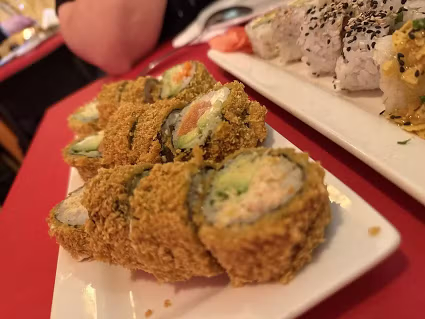 TORO&rsquo;S. Wok & Sushi