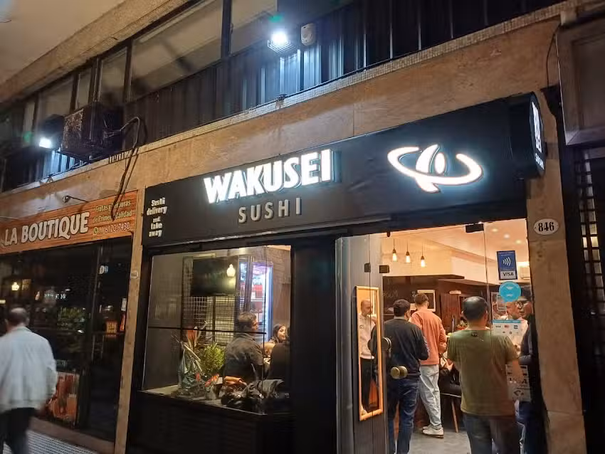 Wakusei Sushi