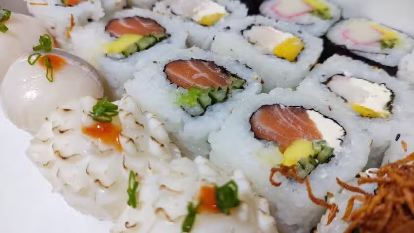 Yume Sushi & Cocina asi&aacute;tica