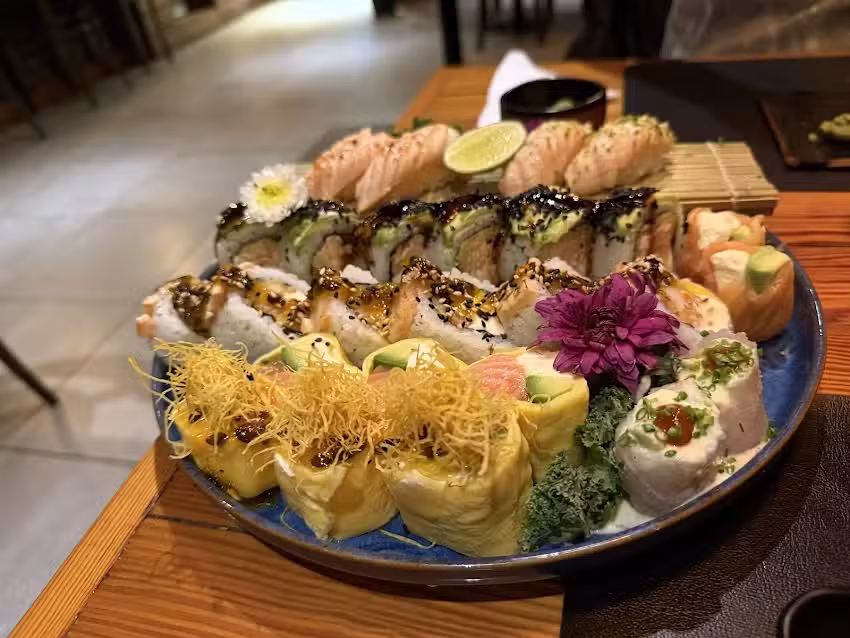Zhao Sushi & Woks